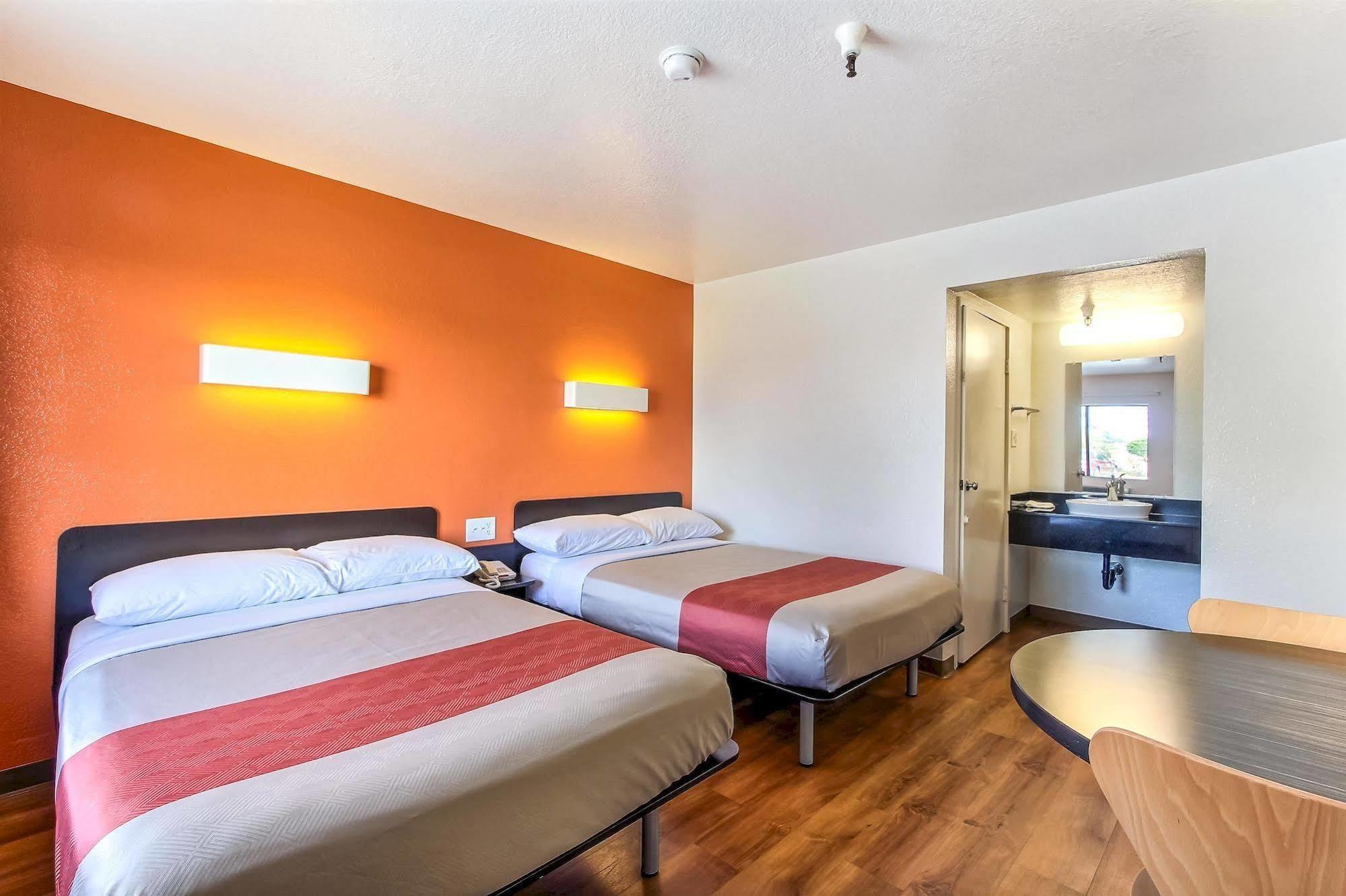 Motel 6-Watsonville, Ca - Monterey Area Exteriör bild