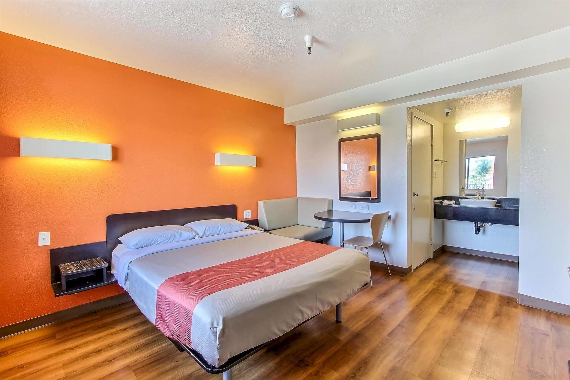 Motel 6-Watsonville, Ca - Monterey Area Exteriör bild